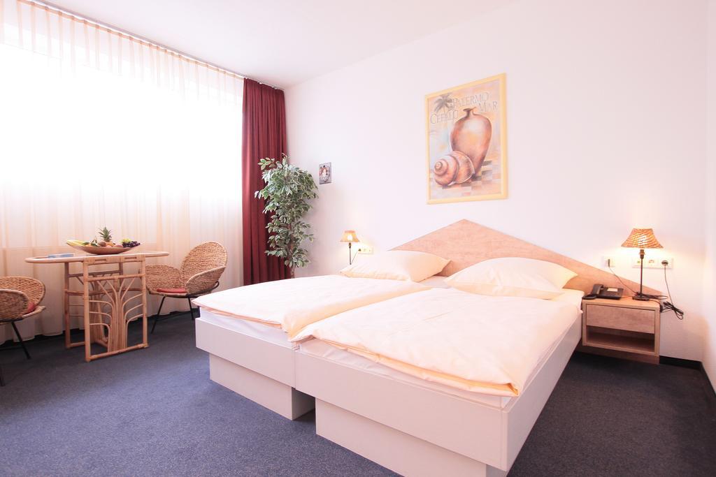 Ib Hotel Am Wallgraben Στουτγκάρδη Δωμάτιο φωτογραφία